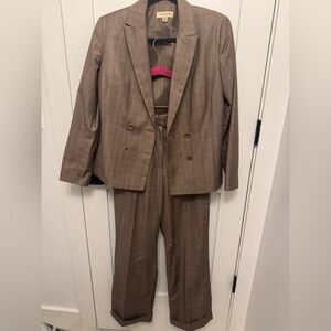 Amanda Smith Tan Plaid Women’s Suit